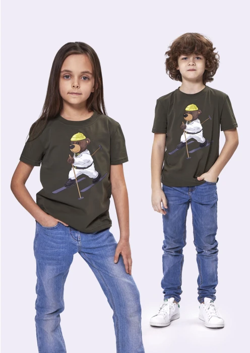 Купить футболка детская «медведь-лыжник» хаки в интернет-магазине ArmRus по выгодной цене. - изображение 2